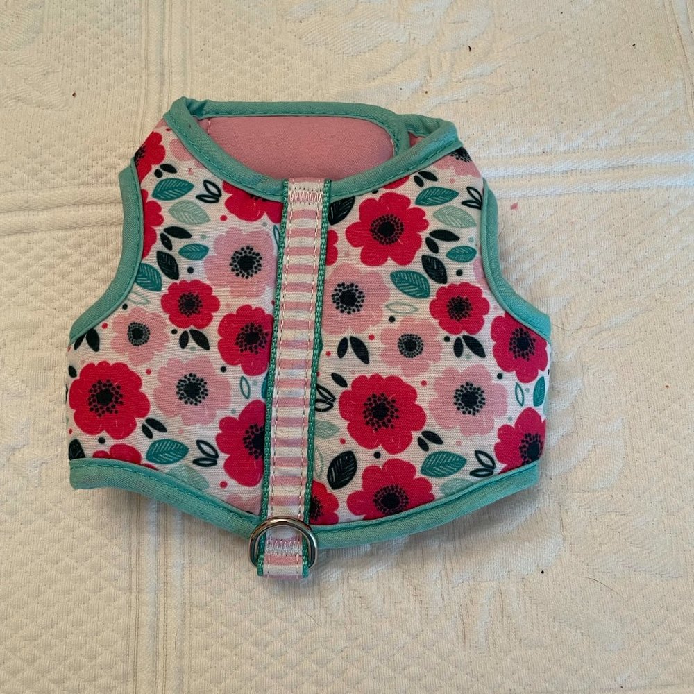 Pink floral dog harness with mint green trim and leash hook (small/medium)